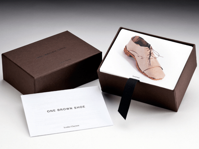 Mẫu in hộp giấy đựng giày tối giản nhưng vẫn đảm bảo tính cao cấp, sang trọng và cuốn hút