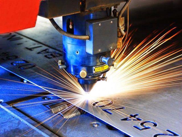 Công nghệ khắc laser bằng tia CO2 mượt hơn trên các vật liệu dày