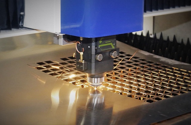 Máy cắt laser sắt có công suất 1000W 12000W